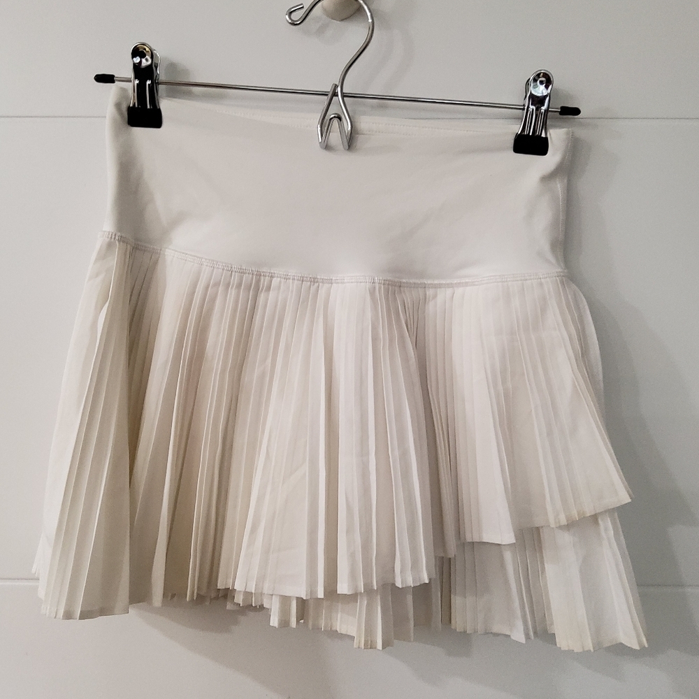 Ivivva Lululemon Pleat The Hiat Skirt Size 12